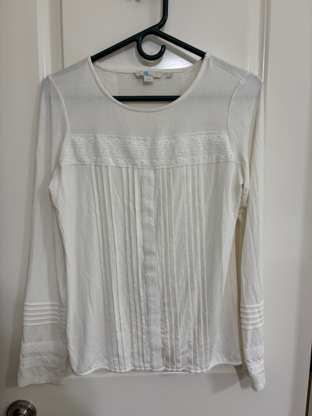 Boden Ivory Long-Sleeve Lace & Pintuck Tee